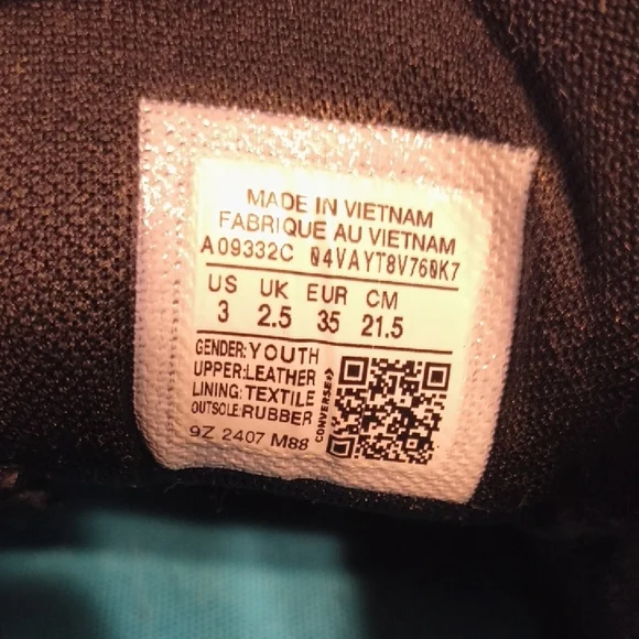 Converse Black and Teal Sneakers - Picture 2 of 6